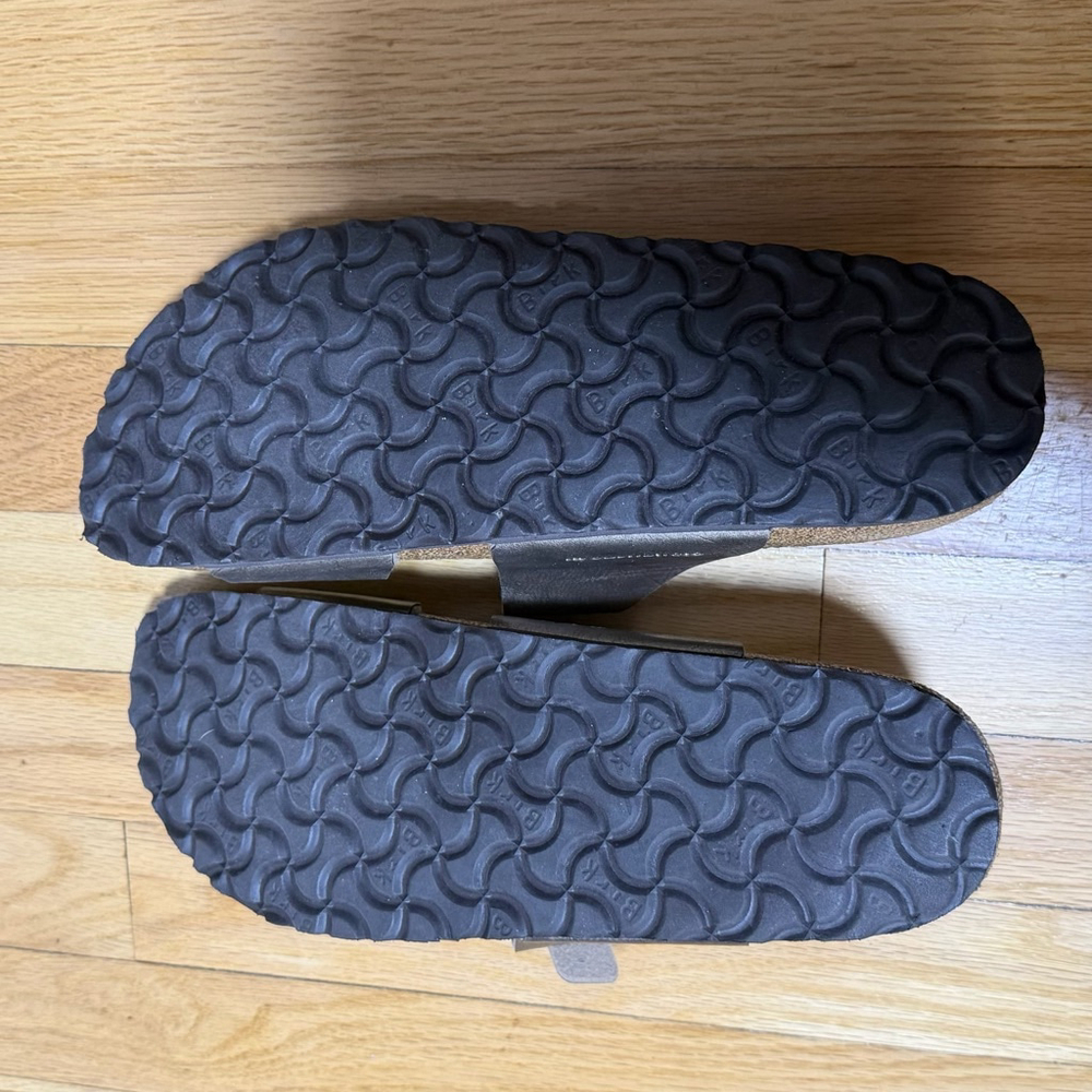 Women's Birkenstock Bronze Arizona Sandals Size 41/265 SKU679 - Picture 6 of 7